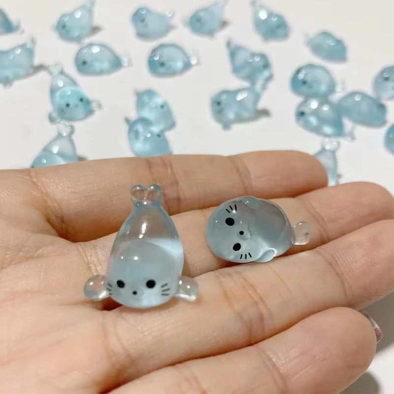 Glow-in-the-Dark Mini Seal Figurines (20-Piece Set)