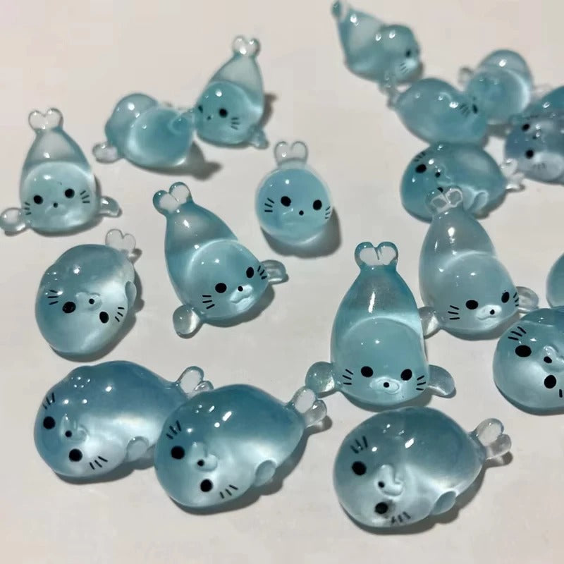 Glow-in-the-Dark Mini Seal Figurines (20-Piece Set)