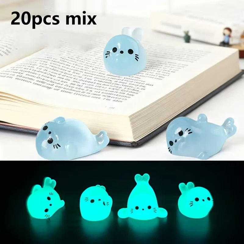 Glow-in-the-Dark Mini Seal Figurines (20-Piece Set)